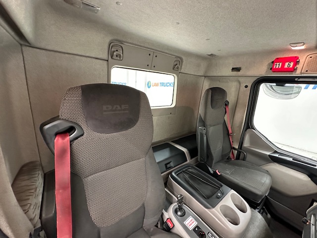 DAF LF 260 4×2 Rest Cab Tractor Unit