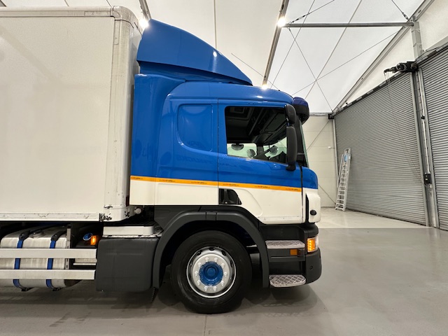 Scania P250 4×2 Sleeper Cab Fridge Box