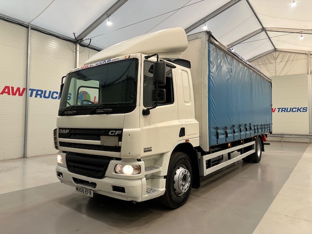 DAF CF65 220 Sleeper Cab Curtainsider Manual