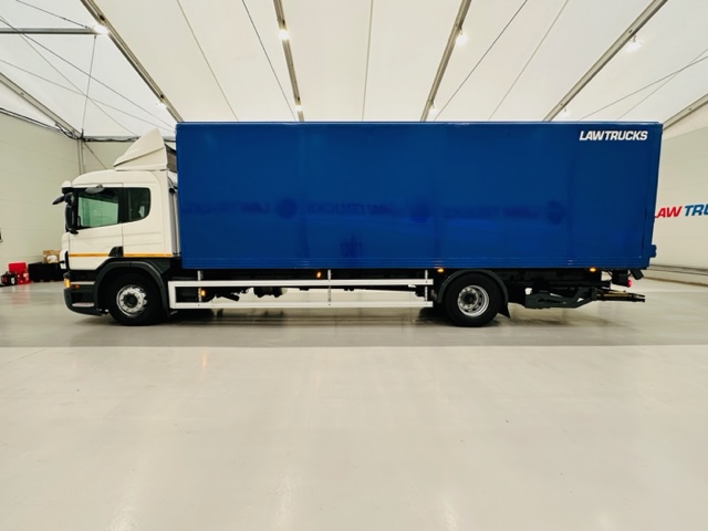 Scania P250 4×2 Sleeper Cab Box Van Manual