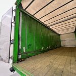 Mercedes Actros 2536 6×2 Sleeper Cab Curtainsider - thumbnail