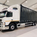 Volvo FM9 260 10 Tyre Sleeper Cab Curtainsider - thumbnail