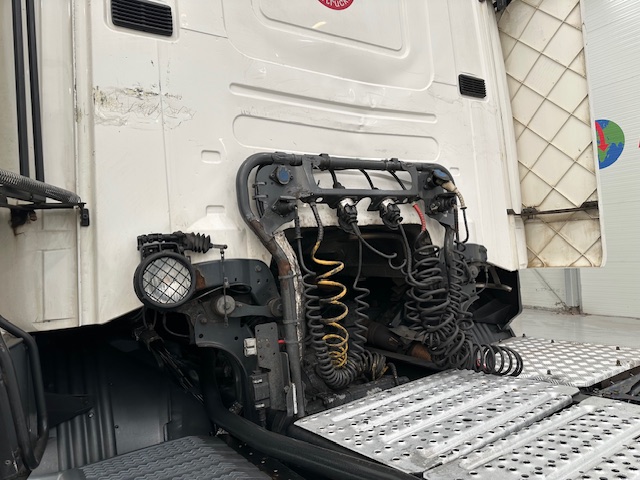 Scania R450 6×2 Midlift Highline Tractor Unit