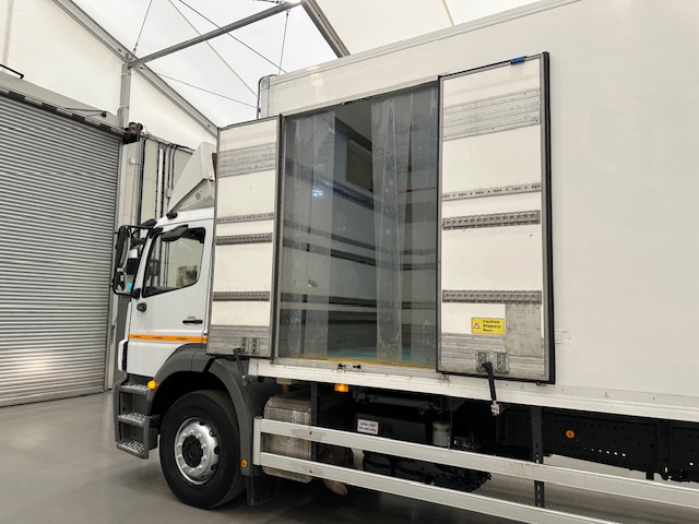 Mercedes Axor 1824 Day Cab Box Van
