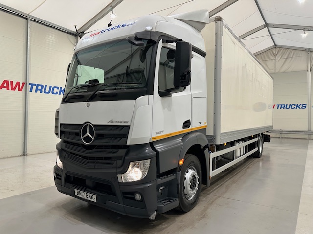 Mercedes Actros 1830 Sleeper Cab Box Van