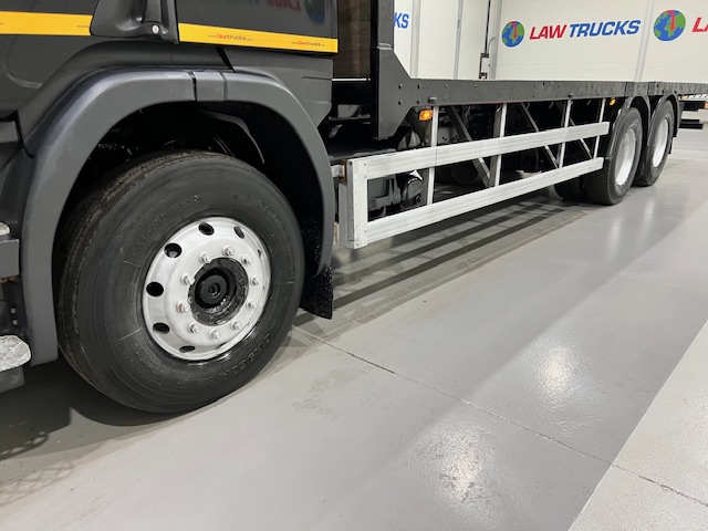 Scania P94 300 6×2 10 Tyre Rear Lift Flatbed