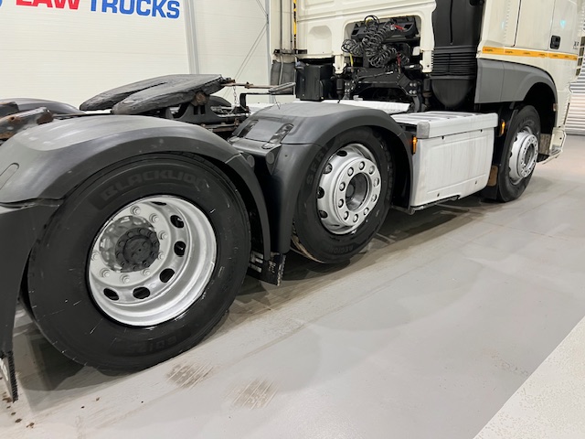 DAF XF 460 6×2 Space Cab Tractor Unit