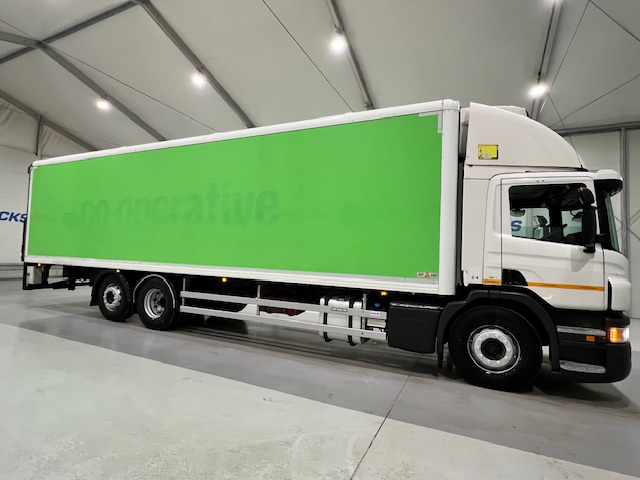 Scania P280 6×2 Rear Lift Day Cab Fridge Box