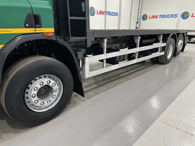 DAF CF75 310 6×2 Rear Lift Flatbed