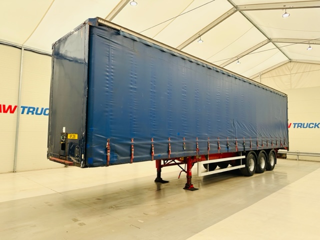 Montracon Tri Axle Curtainsider Trailer