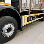 Renault C320 6×2 Day Cab Dropside with Crane - thumbnail