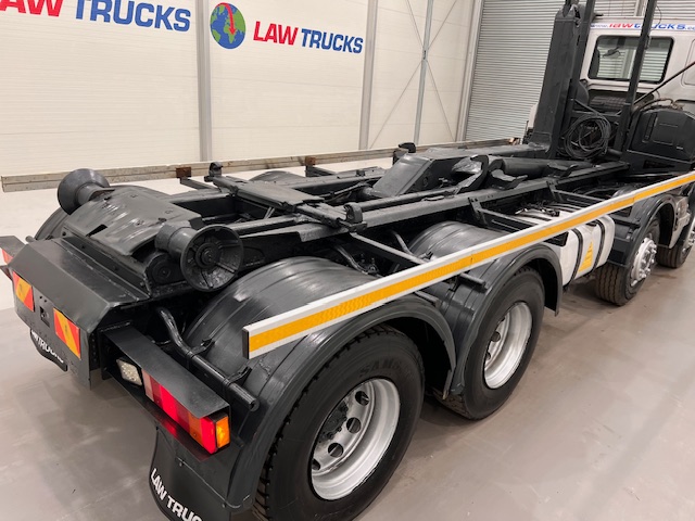 DAF CF85 410 8×4 Day Cab Hookloader Manual
