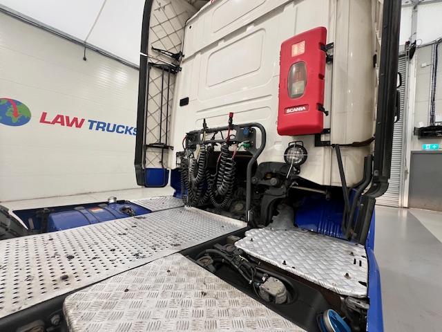 Scania R450 6×2 Midlift Topline Tractor Unit