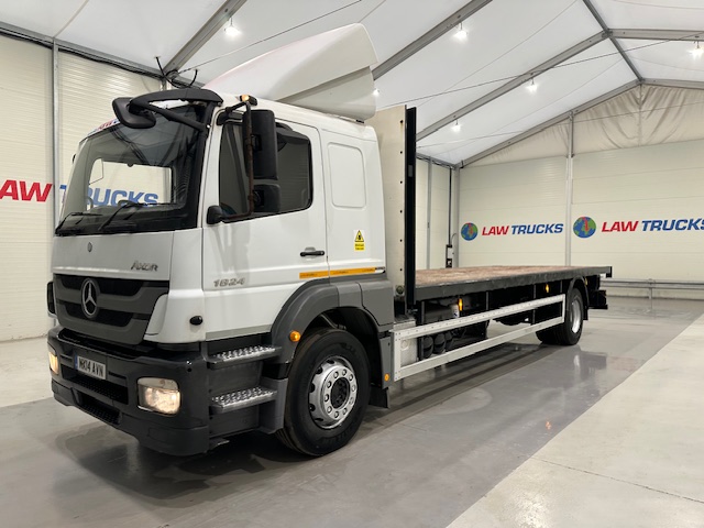Mercedes Axor 1824 Sleeper Cab Flatbed