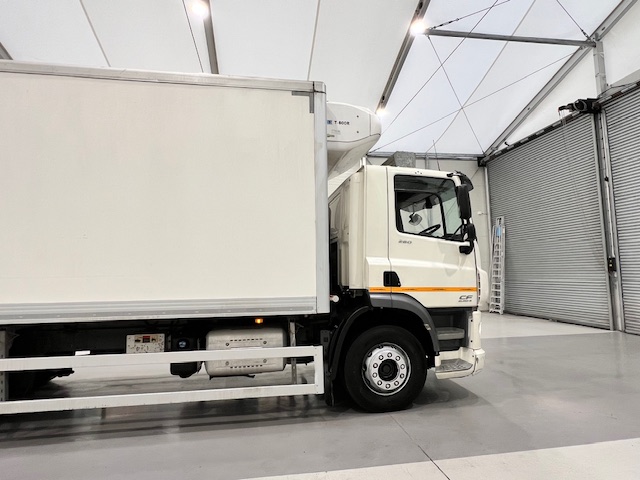 DAF CF 260 4×2 Day Cab Fridge Box