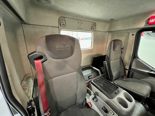 DAF LF 260 4×2 Rest Cab Tractor Unit