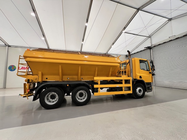 DAF CF75 310 6×4 Day Cab Gritter