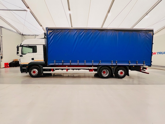 MAN TGS 26.340 6×2 Rear Steer Curtainsider