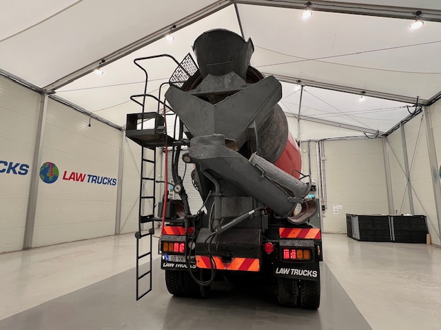 Hino 700 2813 6×4 Cement Mixer