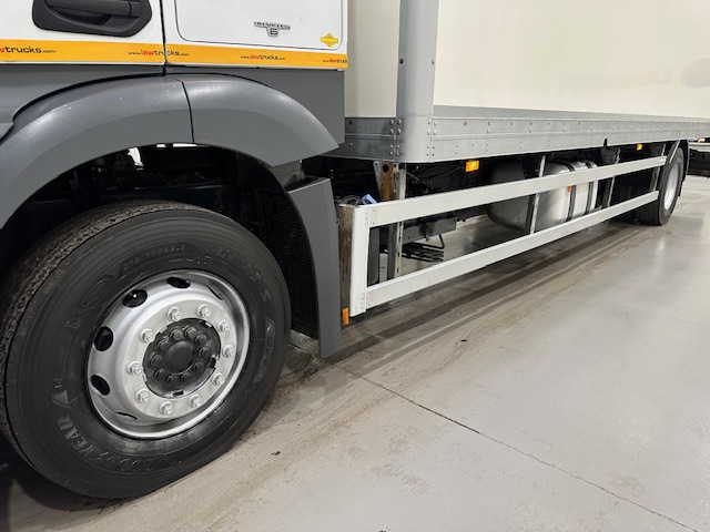 Mercedes Actros 1830 Sleeper Cab Box Van
