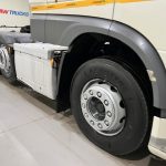 DAF XF 460 6×2 Space Cab Tractor Unit - thumbnail