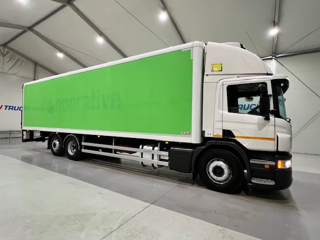 Scania P280 6×2 Rear Lift Day Cab Fridge Box