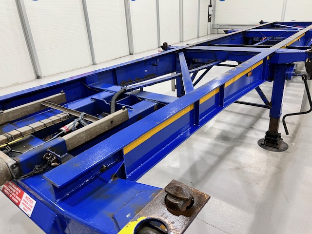 Dennison Tri Axle Sliding Skeletal Trailer BPW