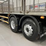 Renault C320 6×2 Day Cab Dropside with Crane - thumbnail