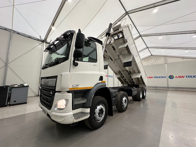 DAF CF 370 8×4 Day Cab Tipper