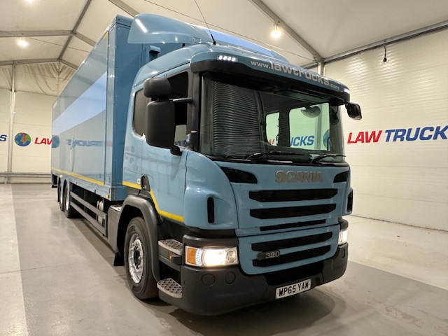 Scania P320 6×2 10 Tyre Rear Lift Insulated Box Van