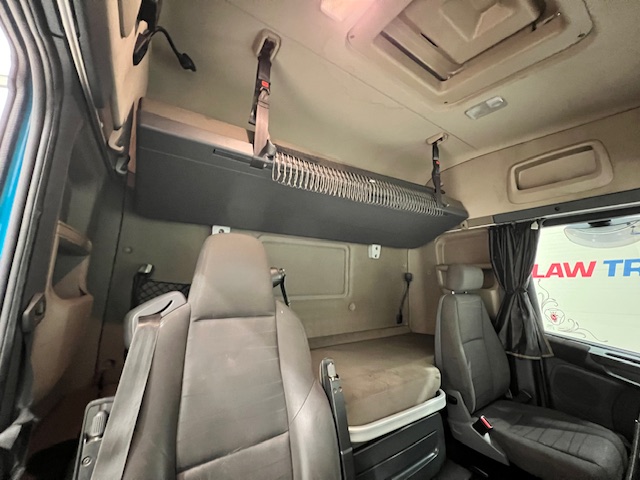 Scania R410 4×2 Sleeper Cab Tractor Unit