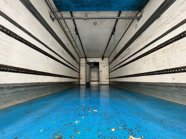 Mercedes Axor 1824 Day Cab Fridge Box