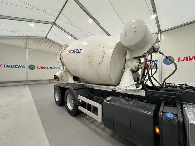 Volvo FM 330 6×4 Day Cab Cement Mixer