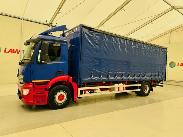 Mercedes Actros 1824 Day Cab Curtainsider