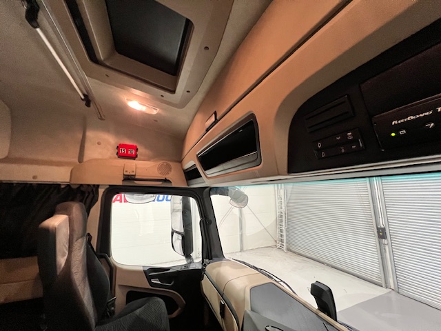 Mercedes Actros 2545 6×2 Midlift Tractor Unit