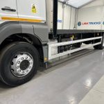 Mercedes Axor 1824 Sleeper Cab Flatbed - thumbnail