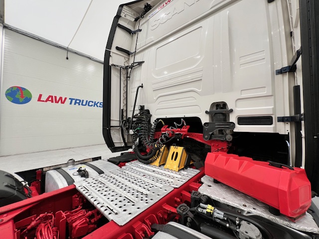 Scania R450 6×2 Midlift Highline Tractor Unit