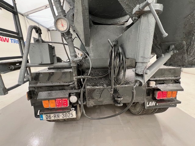 Hino 700 3241 8×4 Cement Mixer