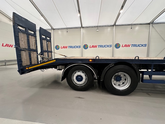 Volvo FM12 340 Rear Lift Sleeper Beavertail