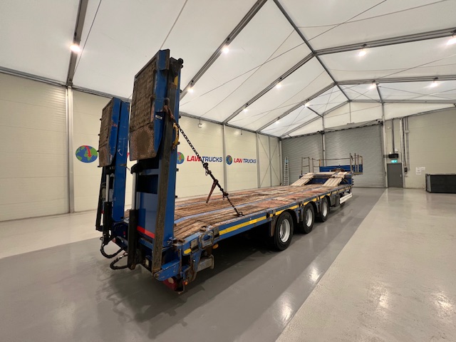 Kassbohrer Tri Axle Machinery Carrier Lowloader