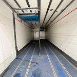 Mercedes Actros 2532 6×2 Rear Lift Day Cab Fridge Box - thumbnail