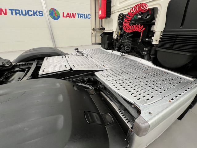 DAF XF 460 6×2 Midlift Tractor Unit
