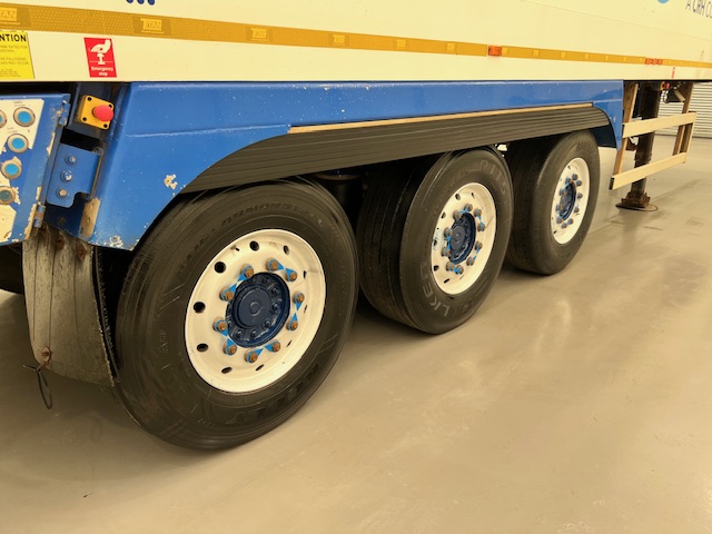 Titan Thinwall V Walking Floor Aggregate Trailer