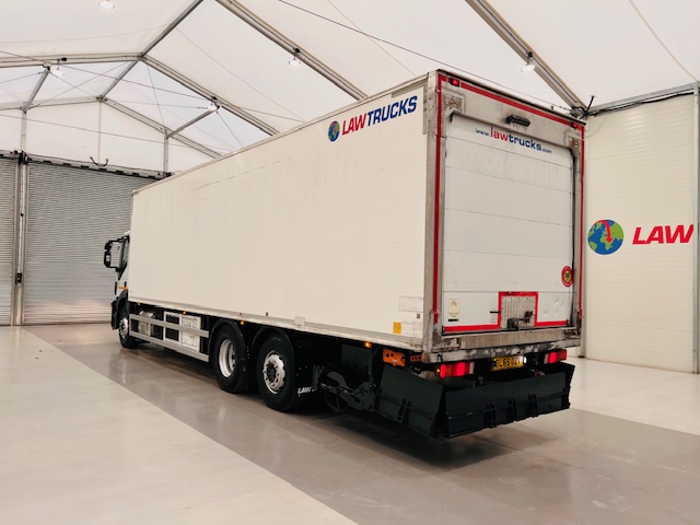 Iveco Stralis 310 AT 6×2 Fridge Box