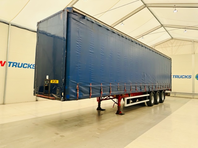 Montracon Tri Axle Curtainsider Trailer