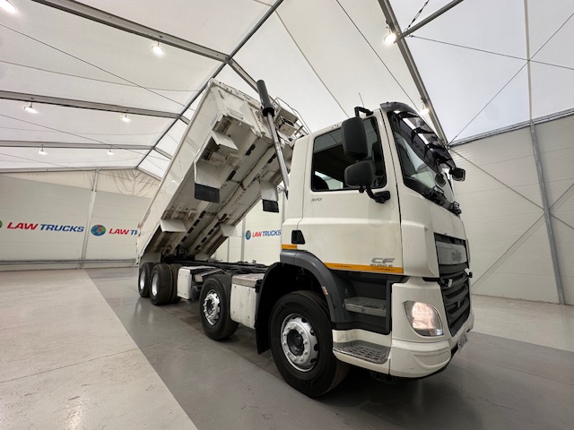 DAF CF 370 8×4 Day Cab Tipper