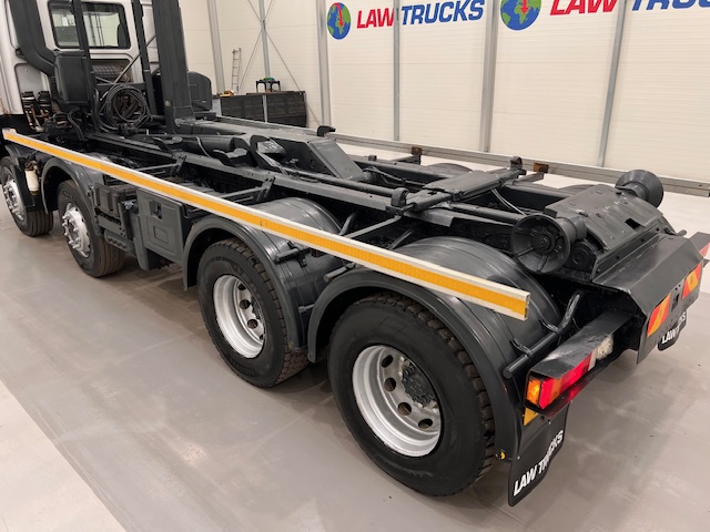 DAF CF85 410 8×4 Day Cab Hookloader Manual