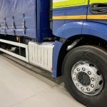 Mercedes Actros 2530 6×2 Sleeper Cab Curtainsider - thumbnail