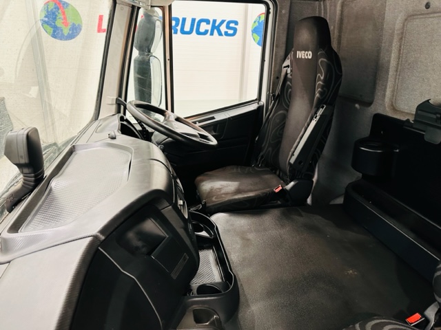 Iveco Stralis 310 AT 6×2 Box Van