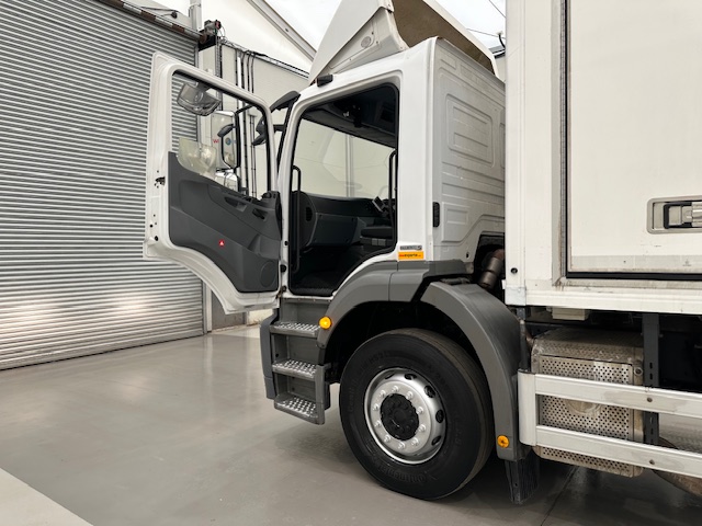 Mercedes Axor 1824 Day Cab Box Van